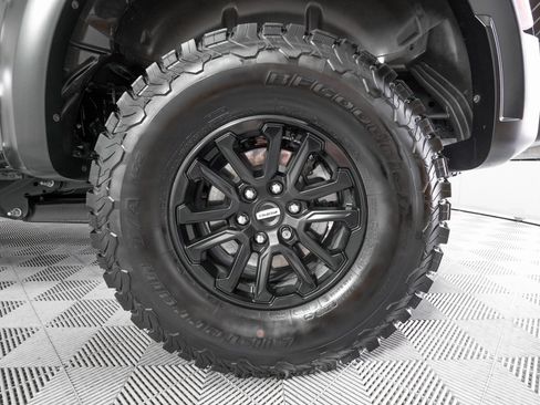 Used 2025 Ford F150 Raptor image 32