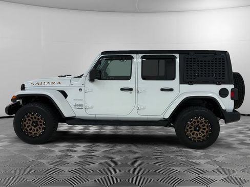 Used 2021 Jeep Wrangler Unlimited Sahara AWD/4WD image 2