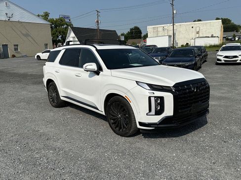 Used 2024 Hyundai Palisade Calligraphy AWD/4WD image 2
