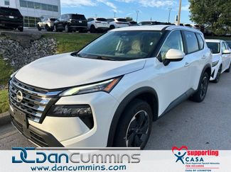 Used 2024 Nissan Rogue SV AWD/4WD video 1