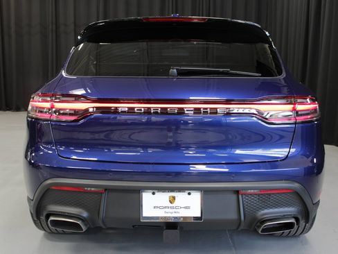 New 2026 Porsche Macan image 6