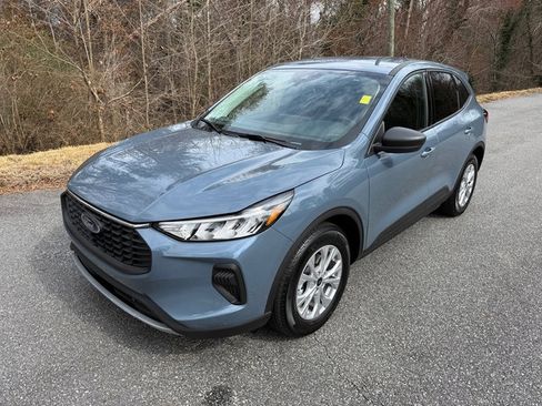 Used 2025 Ford Escape Active w/ Tech Pack #1 image 2