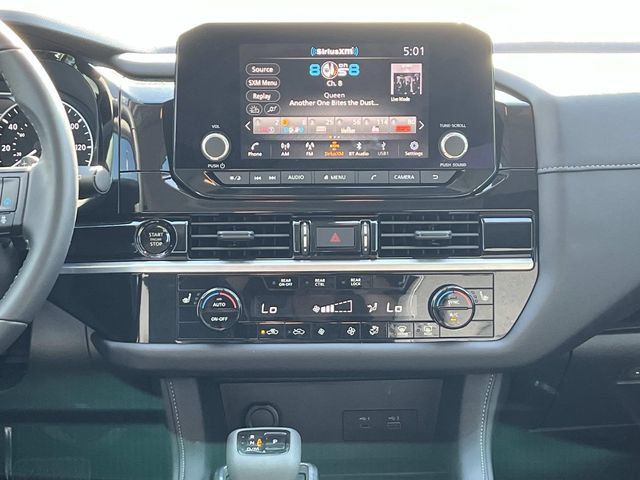 Used 2025 Nissan Pathfinder SV FWD image 15