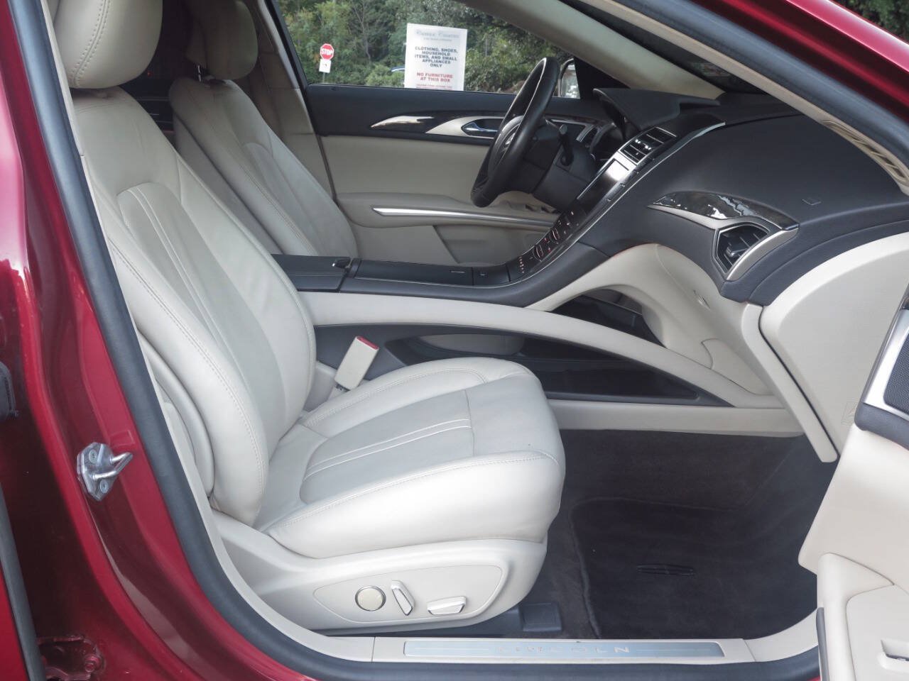 Used 2015 Lincoln MKZ Hybrid w/ Equipment Group 202A Reserve FWD image 17