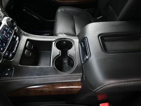 Used 2019 Chevrolet Suburban LT AWD/4WD image 20