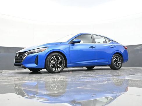 Used 2024 Nissan Sentra SV FWD image 50