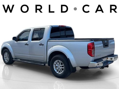 Used 2021 Nissan Frontier SV image 5