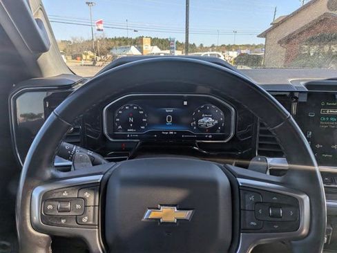 Used 2022 Chevrolet Silverado 1500 LTZ w/ LTZ Convenience Package II image 29