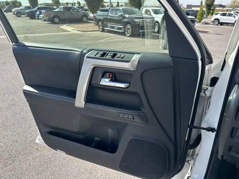 Used 2016 Toyota 4Runner Limited AWD/4WD image 26