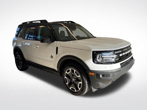 Certified 2023 Ford Bronco Sport Outer Banks AWD/4WD image 4