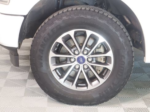 Used 2020 Ford F150 XLT w/ Equipment Group 302A Luxury AWD/4WD image 19