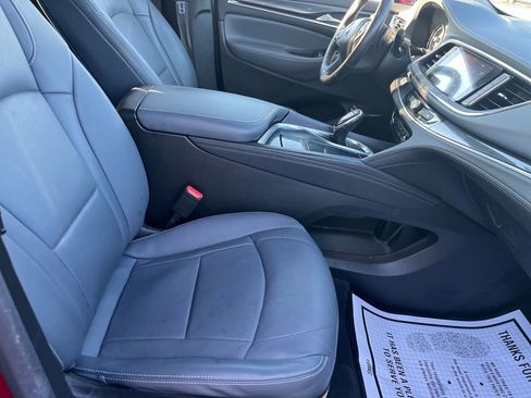 Used 2020 Buick Enclave Essence w/ LPO, Touring Package image 29