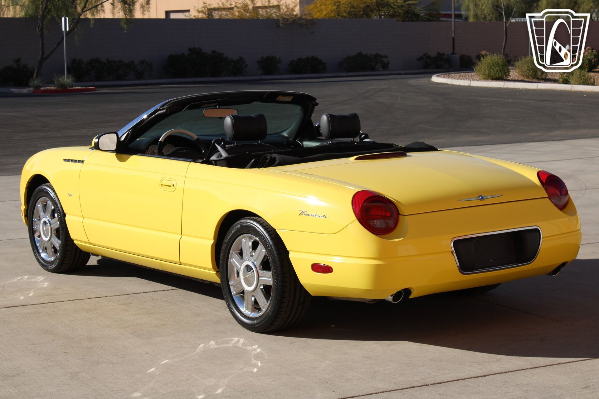 Used 2004 Ford Thunderbird RWD image 19