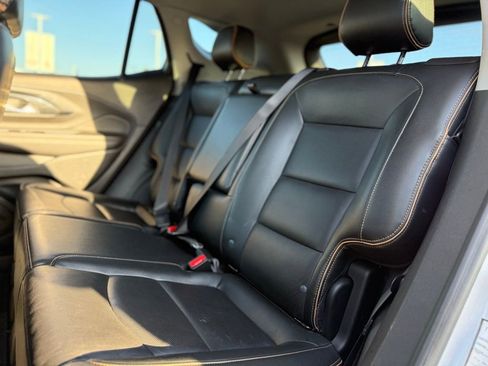 Used 2023 GMC Terrain AT4 image 4