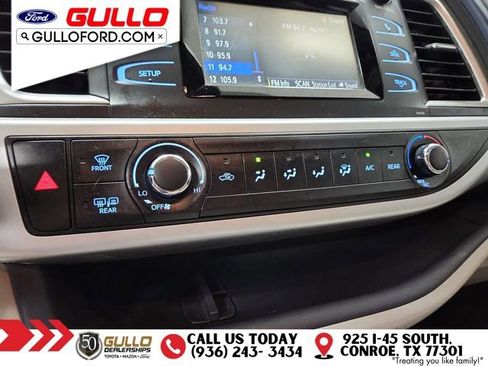Used 2018 Toyota Highlander LE image 27