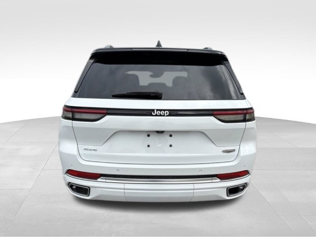 Used 2025 Jeep Grand Cherokee Summit AWD/4WD image 15