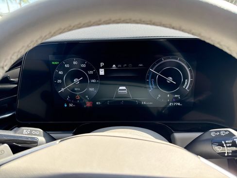 Used 2023 Kia Niro Wind FWD image 24