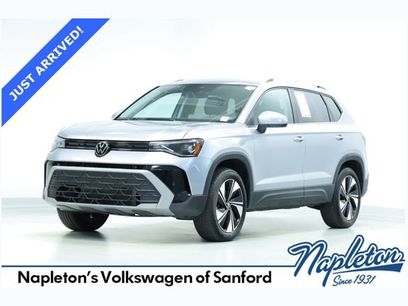 New 2025 Volkswagen Taos SE
