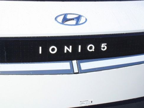 New 2024 Hyundai Ioniq 5 SEL image 10