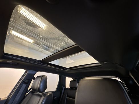 Used 2021 Jeep Grand Cherokee Limited w/ Luxury Group II image 22