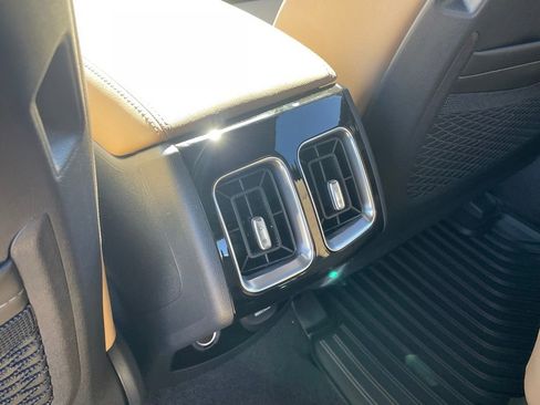 New 2026 Kia Sorento SX Prestige w/ Olive Brown Leather Package image 27