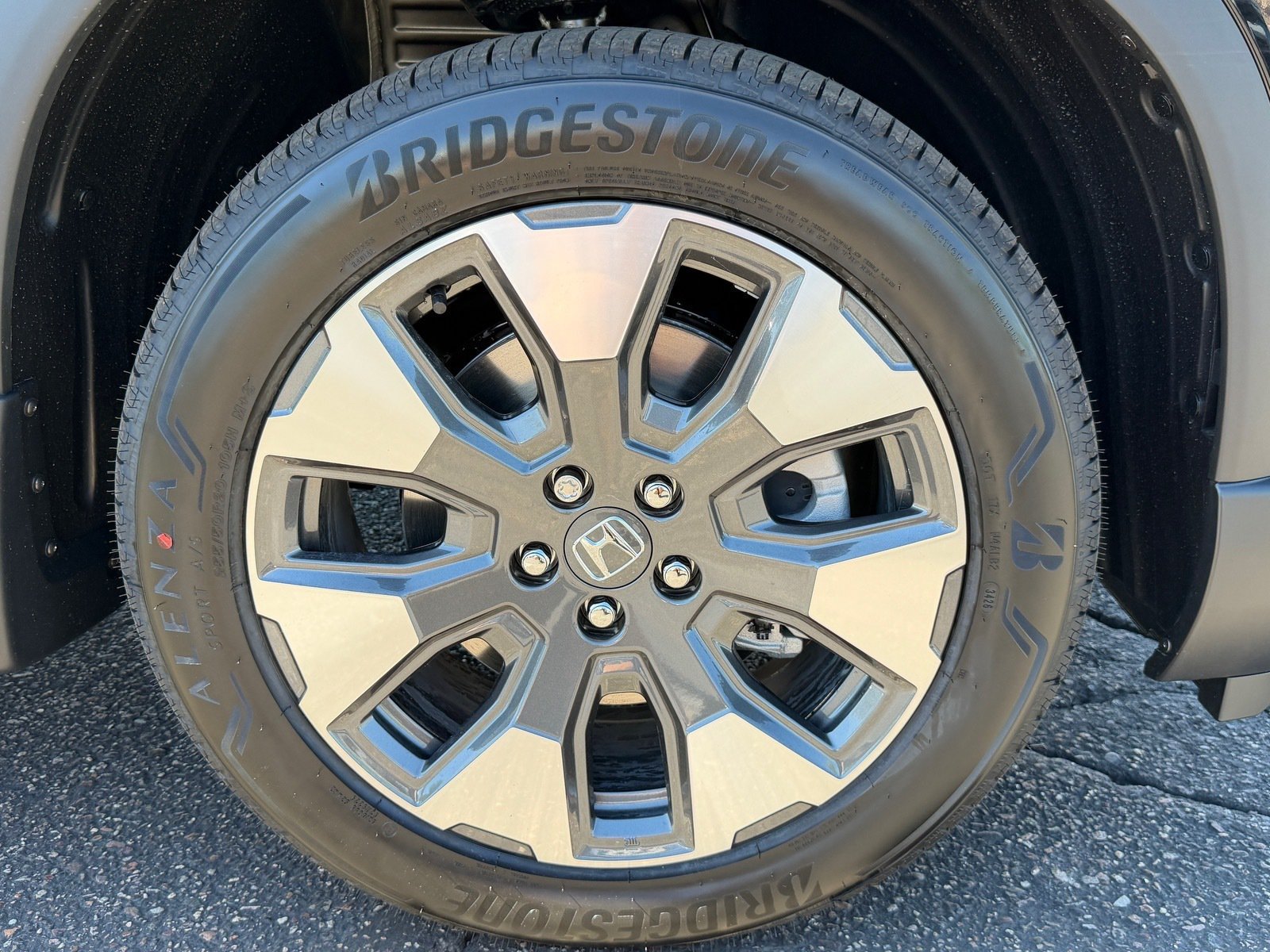 New 2026 Honda Pilot Elite image 9