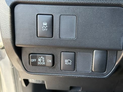 Used 2023 Toyota Tacoma SR5 w/ Black Out Package (TMS) RWD image 19