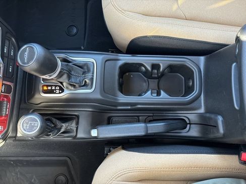 New 2026 Jeep Gladiator Willys AWD/4WD image 43