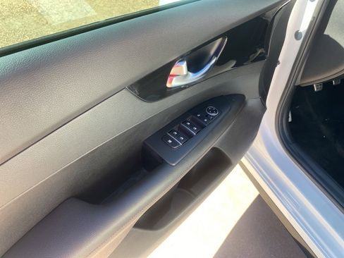 Certified 2021 Kia Forte GT image 23