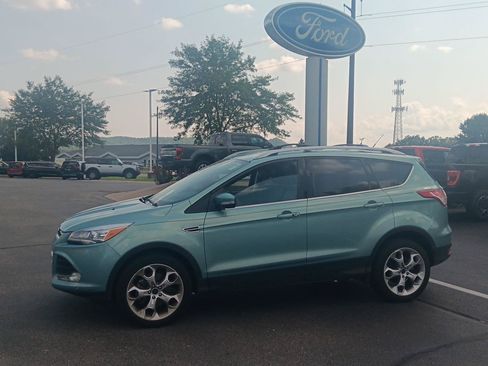 Used 2013 Ford Escape Titanium w/ Parking Technology Pkg FWD image 9