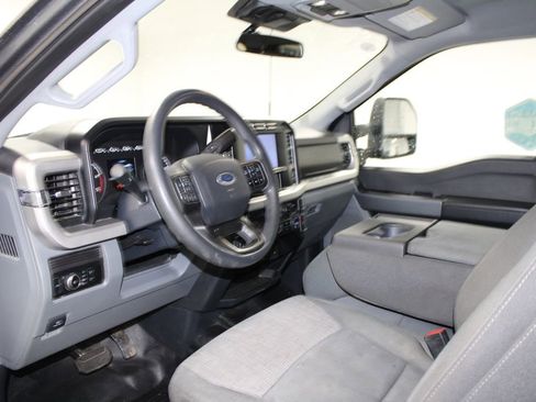 Used 2024 Ford F250 XLT image 27