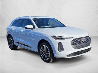 Certified 2025 Audi Q5 Premium w/ Convenience Package video 3