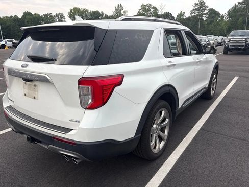 Used 2020 Ford Explorer Platinum w/ Premium Technology Package AWD/4WD image 2