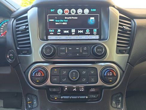 Used 2019 Chevrolet Suburban Premier AWD/4WD image 16