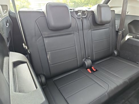 Certified 2020 Volkswagen Tiguan SEL image 12