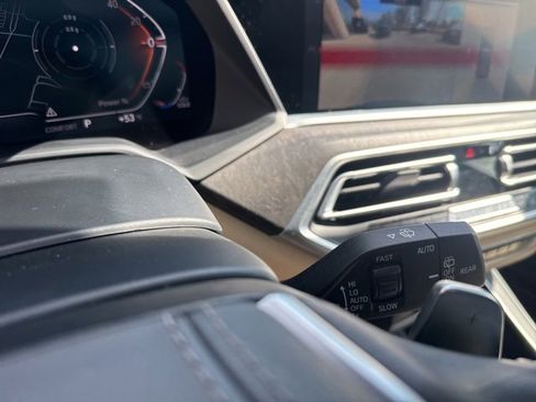 Used 2022 BMW X5 xDrive40i w/ Executive Package image 19