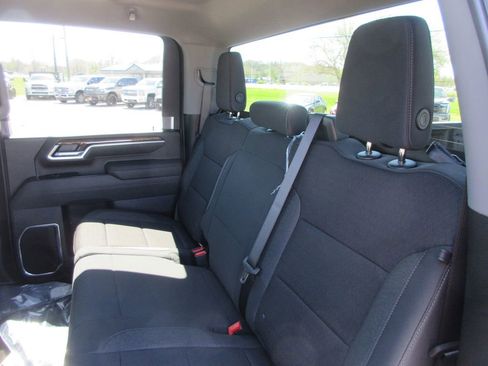 New 2026 GMC Sierra 2500 SLE w/ SLE Value Package; AWD/4WD image 16