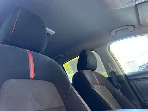 Used 2025 Nissan Sentra SR w/ Midnight Edition FWD image 16