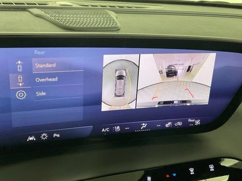 Used 2025 Buick Enclave Avenir w/ Super Cruise Package AWD/4WD image 9