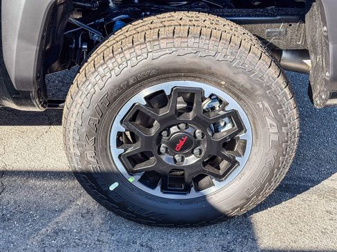 New 2025 Toyota Tacoma TRD Off-Road image 12