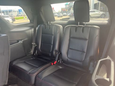 Used 2017 Ford Explorer Sport AWD/4WD image 12