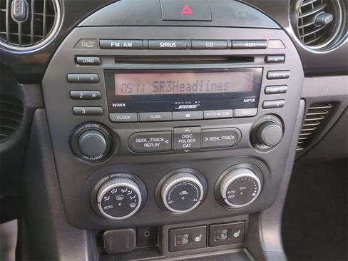 Used 2015 MAZDA MX-5 Miata Grand Touring w/ Premium Package image 17