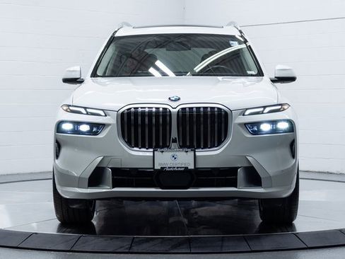 Certified 2023 BMW X7 xDrive40i w/ Premium Package image 5