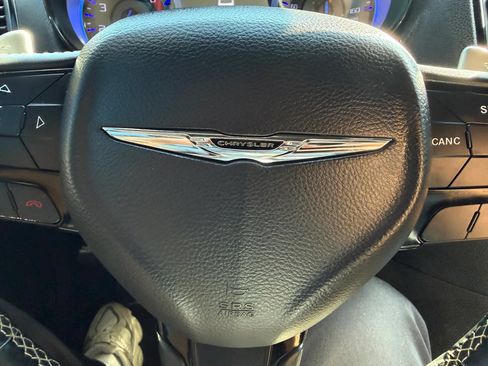 Used 2016 Chrysler 300 S RWD image 28