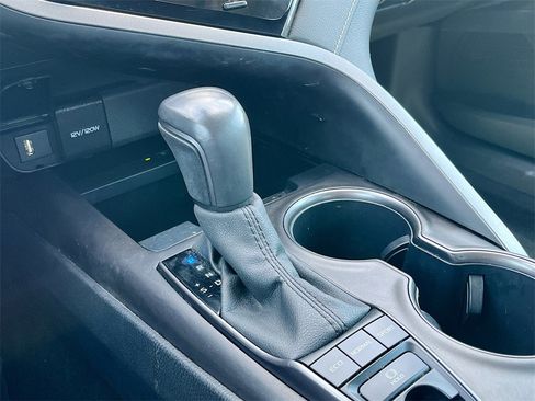 Used 2024 Toyota Camry XSE image 17