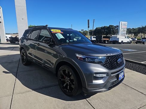 Used 2021 Ford Explorer ST w/ Equipment Group 401A AWD/4WD image 8
