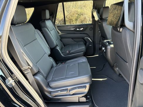 Used 2023 GMC Yukon Denali image 18