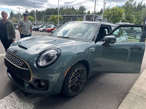 Certified 2024 MINI Cooper Clubman S w/ MINI Untold Edition AWD/4WD image 11