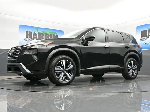 Used 2024 Nissan Rogue SL w/ SL Premium Package image 24