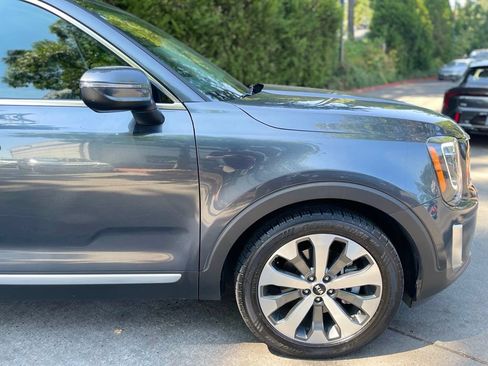 Used 2020 Kia Telluride S w/ S 8 Passenger Seating Package AWD/4WD image 2